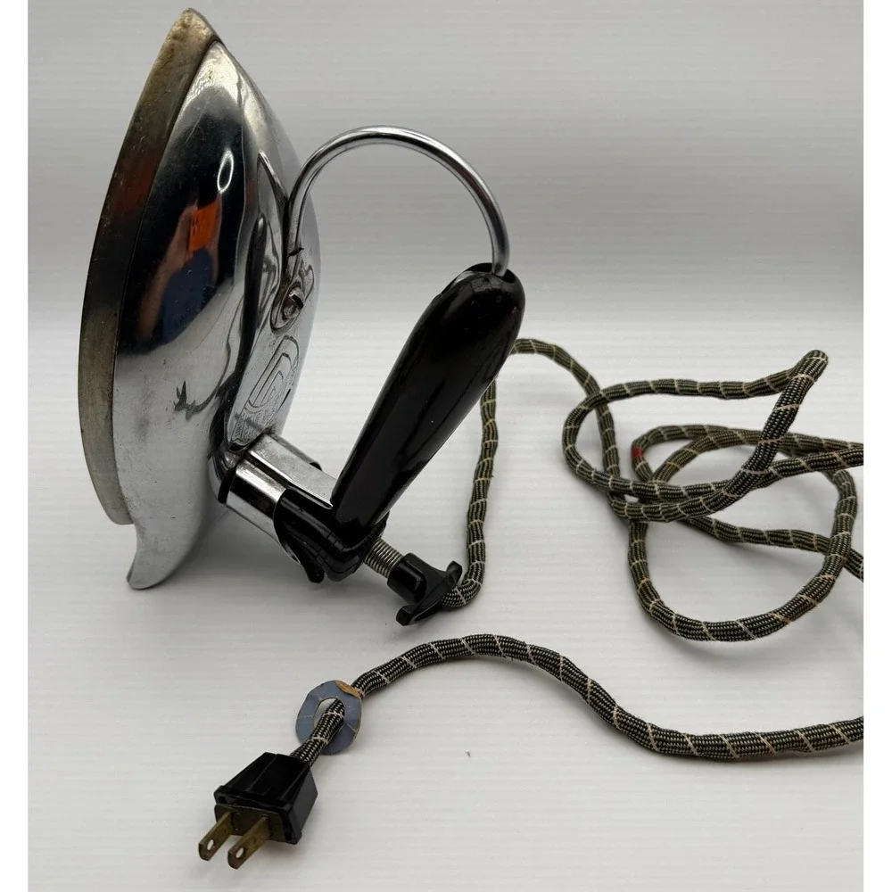 VTG Working Kwikway Electric Iron Chrome K-46-9 Art Deco Cloth Cord St Louis USA